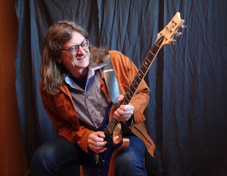 Piet Guitar Tschöpe